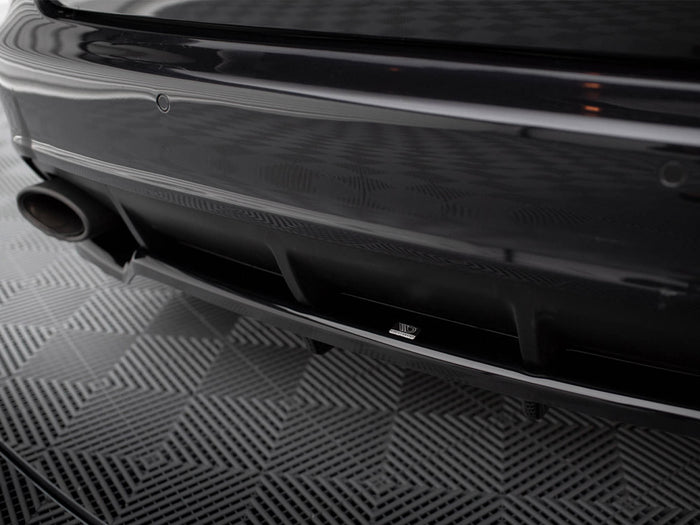 Audi RS6 Avant C6 Central Rear Splitter (Vertical Bars) - Maxton Design