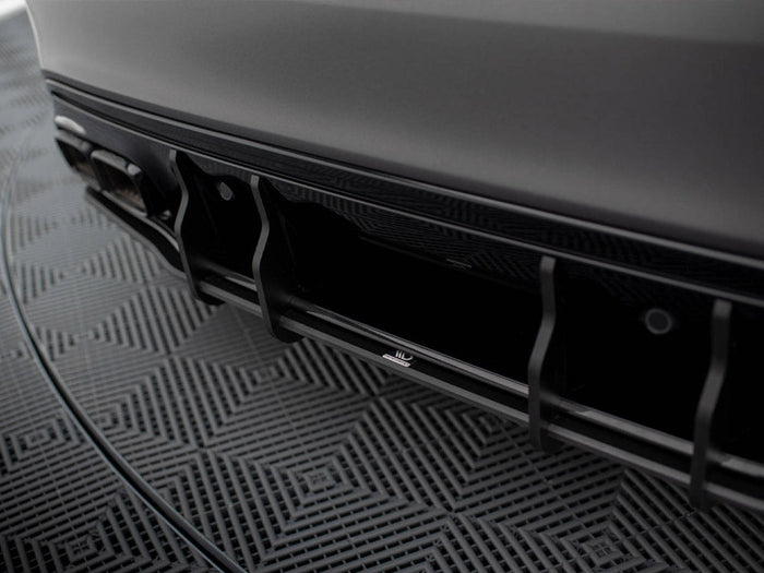 Maxton Design - STREET PRO REAR DIFFUSER MERCEDES-AMG C63 SEDAN / ESTATE W205 FACELIFT