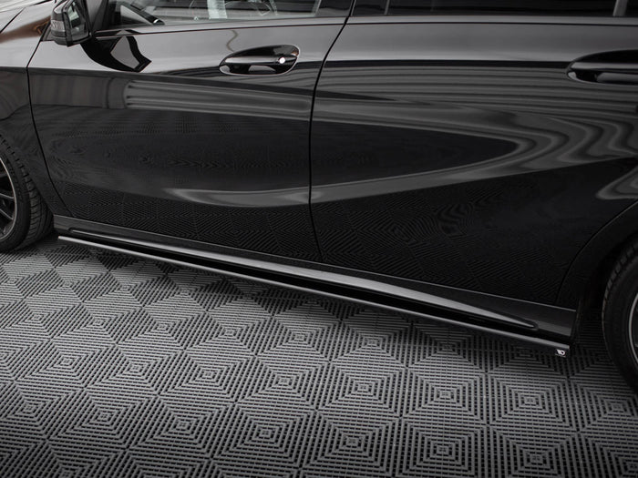 Side Skirts Diffusers Mercedes-Benz A AMG-Line W176 Facelift - Maxton Design