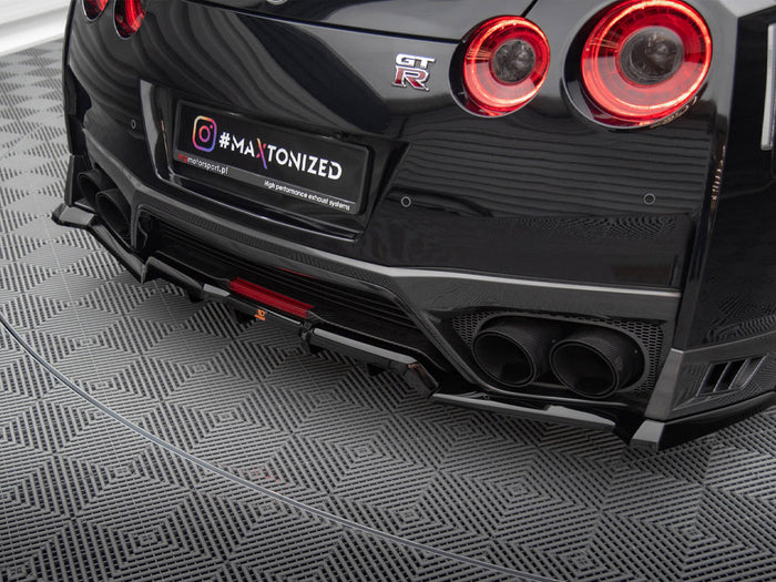 Nissan GTR R35 Facelift Central Rear Splitter (Vertical Bars) - Maxton Design