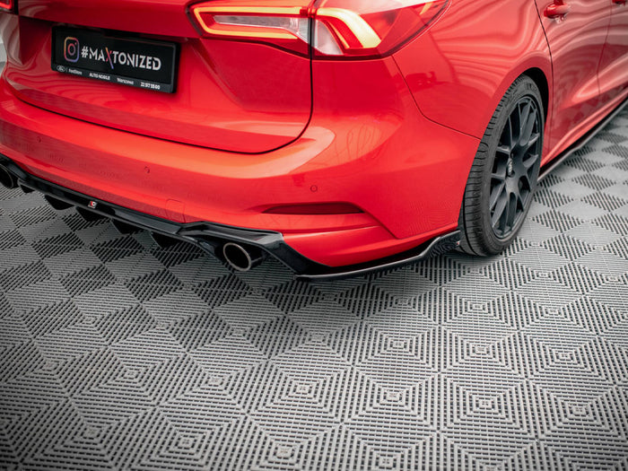 Ford Focus ST Estate Mk4 Rear Side Splitters V.8 - Maxton Design