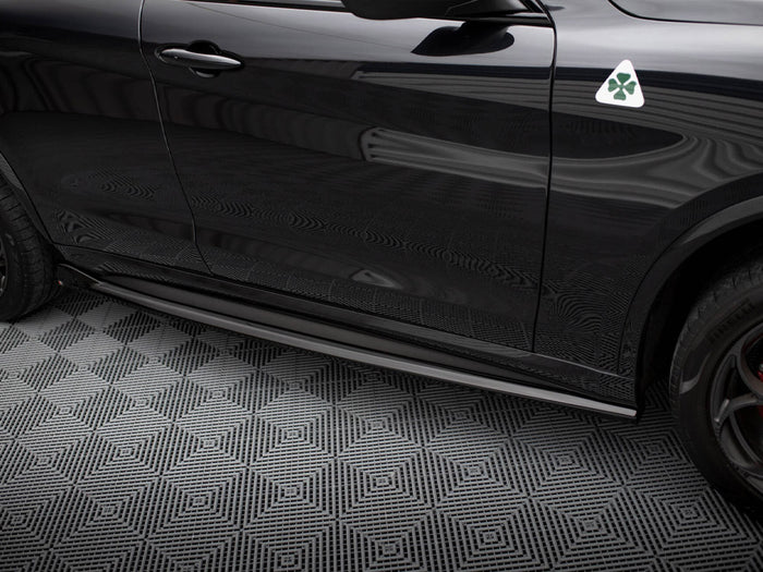 Side Skirts Diffusers Alfa Romeo Stelvio Quadrifoglio Mk1 - Maxton Design