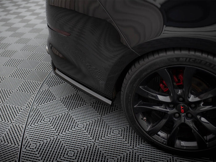 Kia Optima Mk3 Central Rear Splitter (Vertical Bars) - Maxton Design