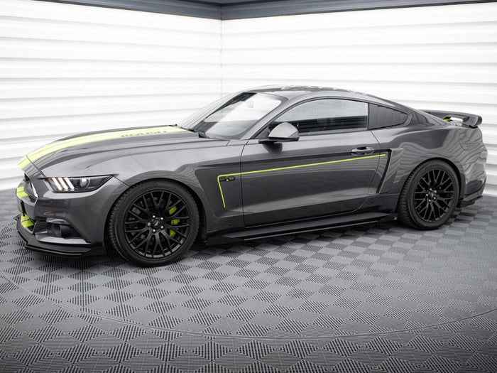 Maxton Design - Street PRO Side Skirts Diffusers + Flaps Ford Mustang GT Mk6