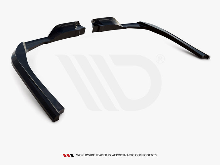 BMW M760e G70 Central Rear Splitter (Vertical Bars) - Maxton Design