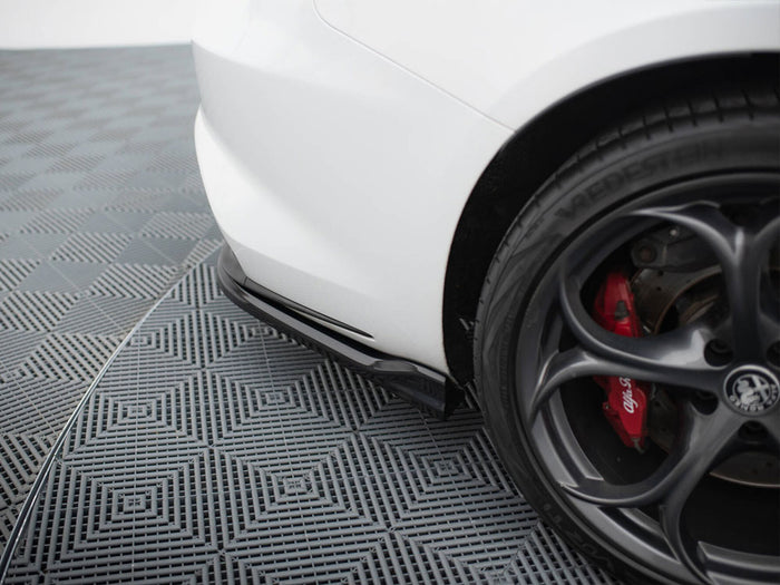 Rear Side Splitters Alfa Romeo Giulia Quadrifoglio - Maxton Design