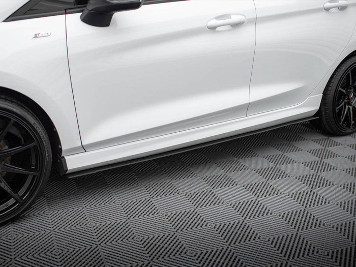 Maxton Design - Racing Side Skirts Diffusers V.2 Ford Fiesta Mk8 ST / ST-Line