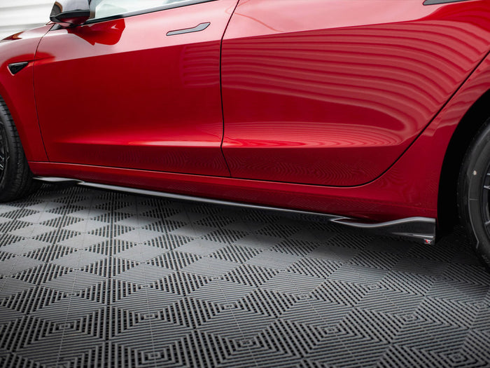 Tesla Model 3 Performance Mk1 Facelift Side Skirts Diffusers V.1 - Maxton Design