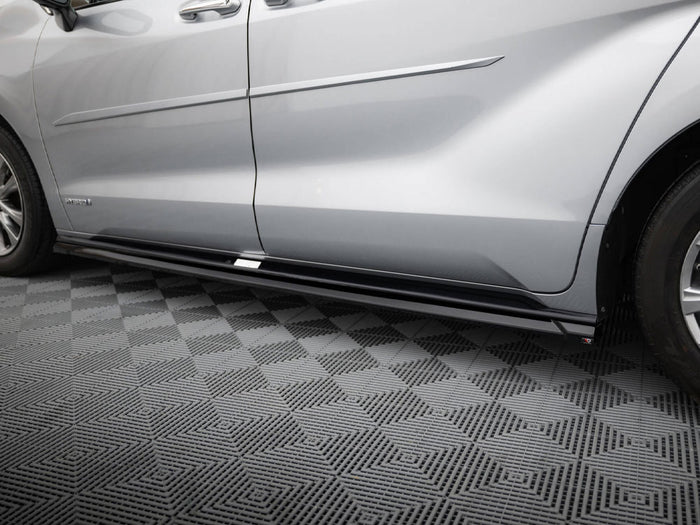 Toyota Sienna Mk4 Side Skirts Diffusers - Maxton Design