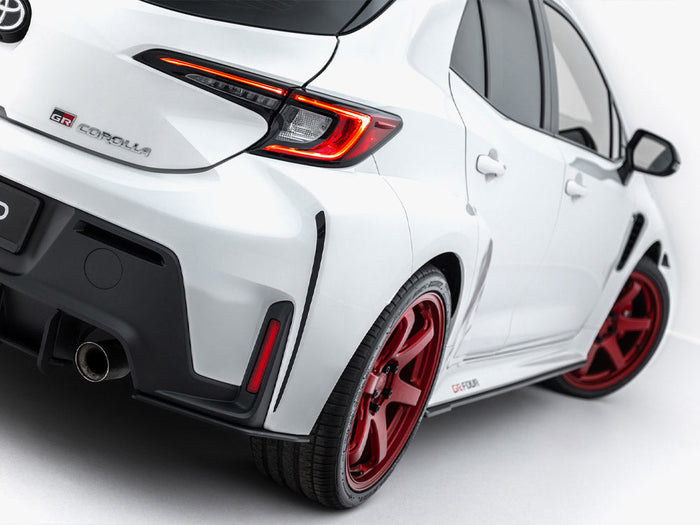 Maxton Design - Street Pro Side Skirts Diffusers Toyota GR Corolla Mk12