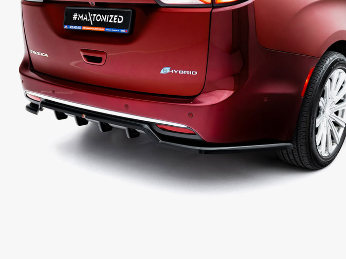 Chrysler Pacifica Mk2 Central Rear Splitter (Vertical Bars) - Maxton Design