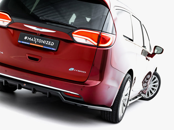 Chrysler Pacifica Mk2 Central Rear Splitter (Vertical Bars) - Maxton Design