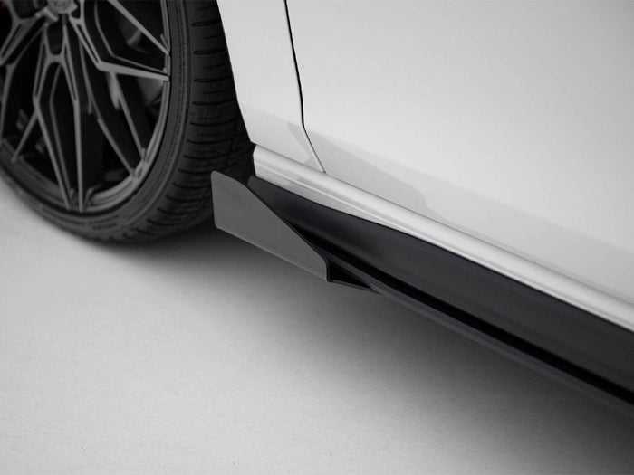 Maxton Design - STREET PRO SIDE SKIRTS DIFFUSERS + FLAPS VOLKSWAGEN GOLF GTI / GTE / GTI CLUBSPORT / R-LINE MK8