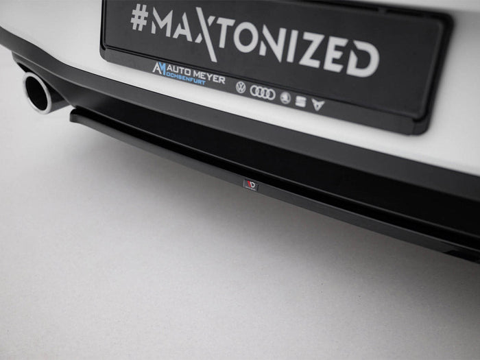 Maxton Design - Rear Splitter Volkswagen Golf GTI Mk8