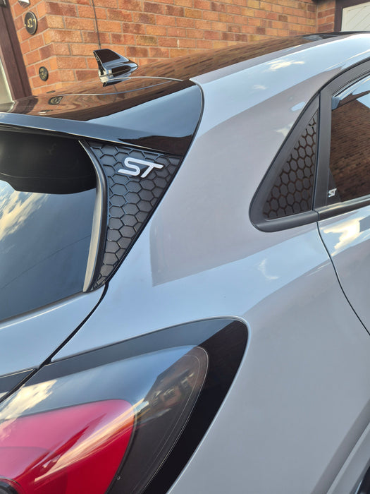 Ford Puma MK2 (ST & ST Line) Rear Window Side Cover (Hex Design)