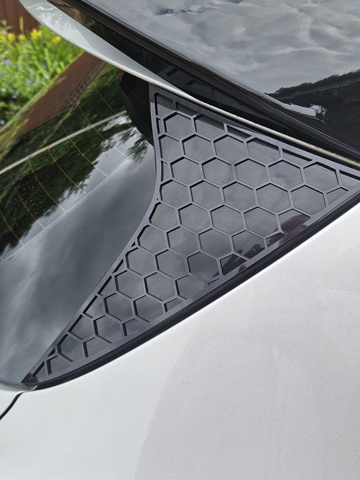 Ford Focus MK4 & MK4.5 (All Models) Rear Window Side Cover (Hex Design) - Estate Only