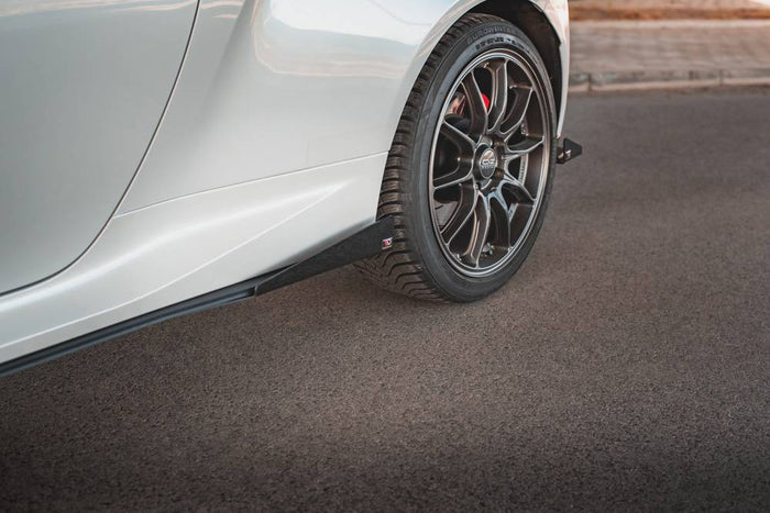 Maxton Design - STREET PRO SIDE SKIRTS DIFFUSERS + FLAPS TOYOTA GR YARIS MK4