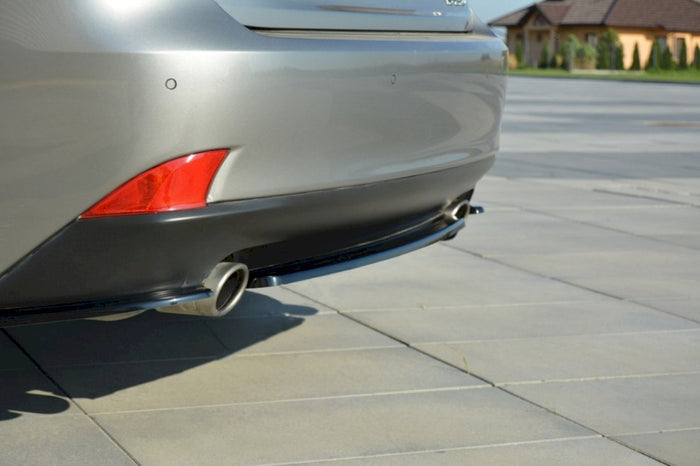 Maxton Design - CENTRAL REAR SPLITTER LEXUS IS 200T MK3 (WITHOUT VERTICAL BARS) (2013- 2016)