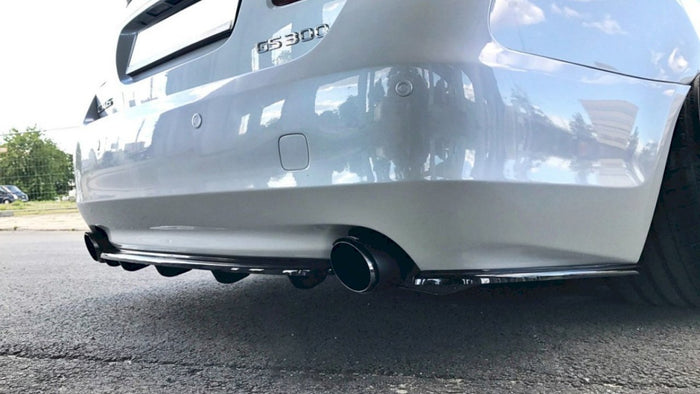Maxton Design - CENTRAL REAR SPLITTER LEXUS GS 300 MK3 FACELIFT (WITH VERTICAL BARS)