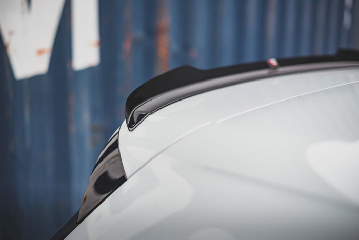 Maxton Design - Spoiler CAP V.1 Volkswagen Golf GTI / GTE / GTD / R-Line / R Mk8