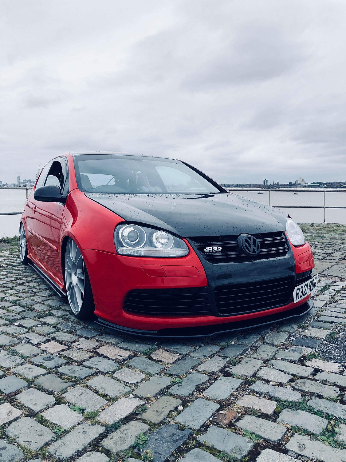 Red Vw Golf Mk5 R32 With Silver Wheels Vw Golf Tuning