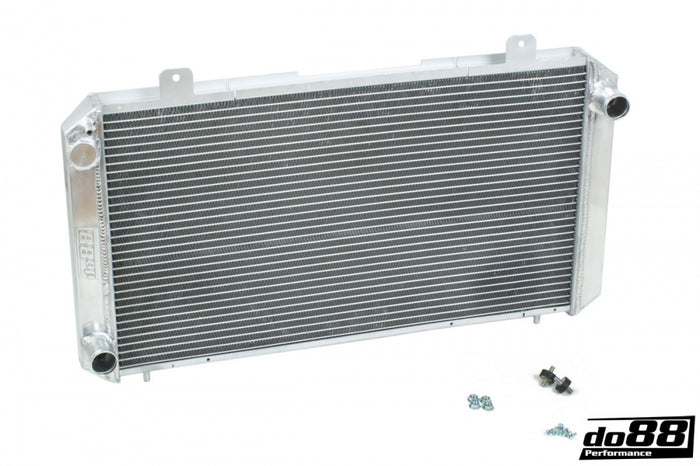 SAAB 900 Turbo 1979-1993 Radiator - DO88 Performance