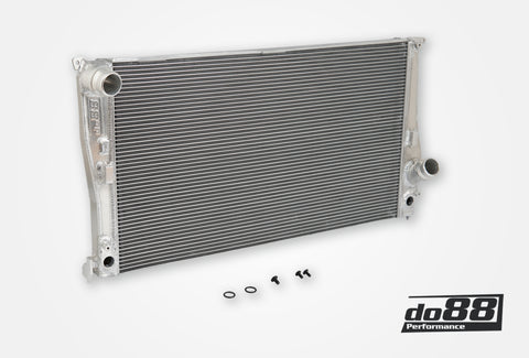 BMW 135i 335i 35i N54 N55 2007-2013 (E9X E82 E89) Radiator - DO88 Performance