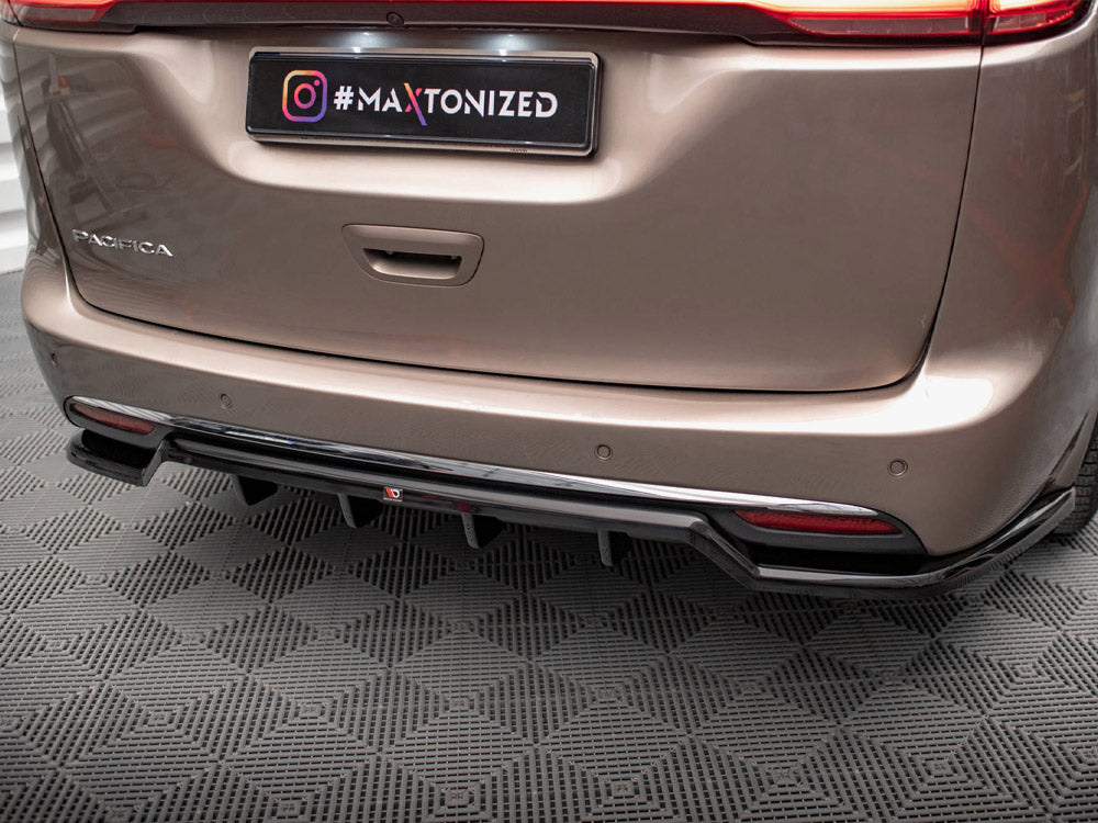 Maxton Design - CENTRAL REAR SPLITTER (VERTICAL BARS) CHRYSLER PACIFIC ...