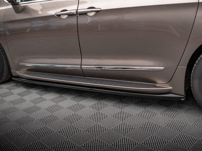 Maxton Design - SIDE SKIRTS DIFFUSERS CHRYSLER PACIFICA MK2