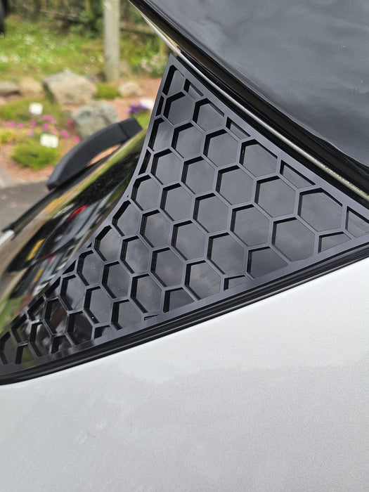 Ford Puma MK2 (ST & ST Line) Rear Window Side Cover (Hex Design)