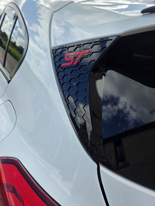 Ford Focus MK4 & MK4.5 (All Models) Rear Window Side Cover (Hex Design) - Estate Only