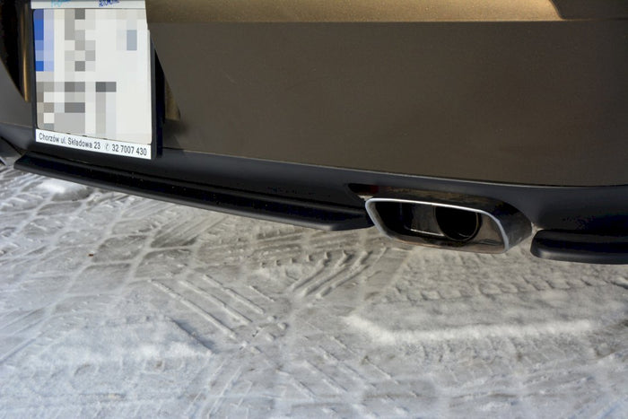 Maxton Design - CENTRAL REAR SPLITTER DODGE CHALLENGER MK3 PHASE-1 SRT8 COUPE (WITHOUT VERTICAL BARS) (2008-14)