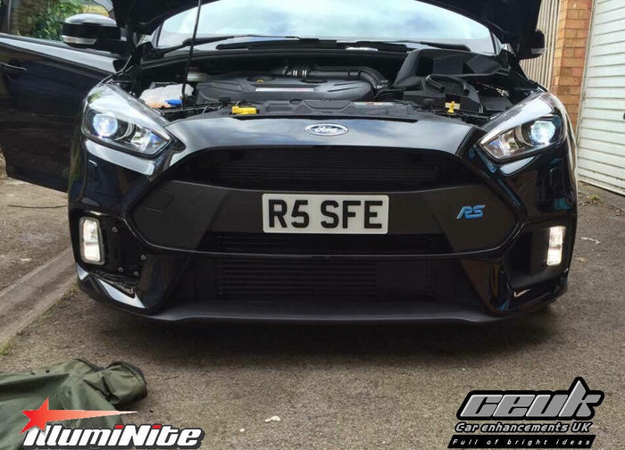 IllumiNite H8 35W Ice White Halogen Fog & Cornering Light Bulbs – 6500K (708 | PGJ19-1)