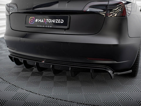 Maxton Design - REAR VALANCE V.2 TESLA MODEL 3 (2017-2023)