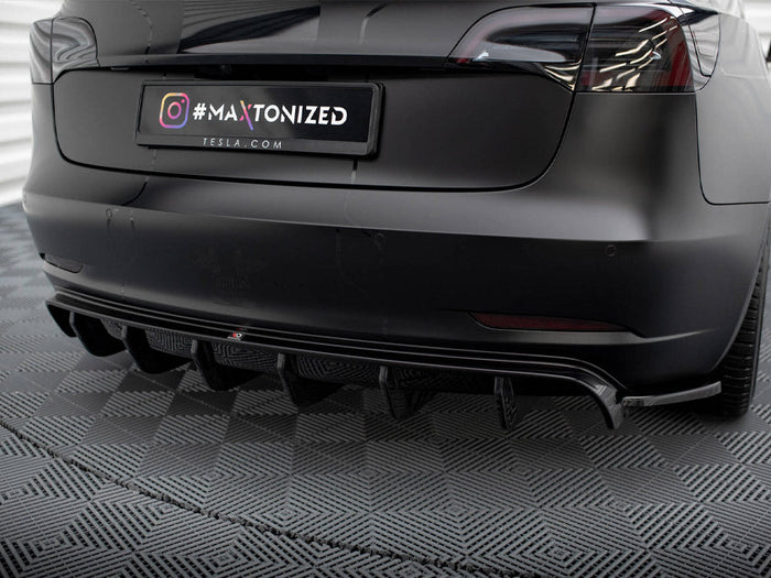 Maxton Design - REAR VALANCE V.2 TESLA MODEL 3 (2017-2023)