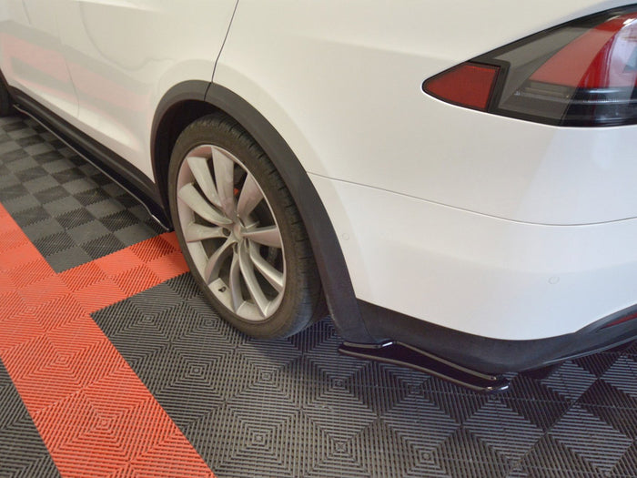 Tesla Model X (2015-) Rear Side Splitters V.1 - Maxton Design